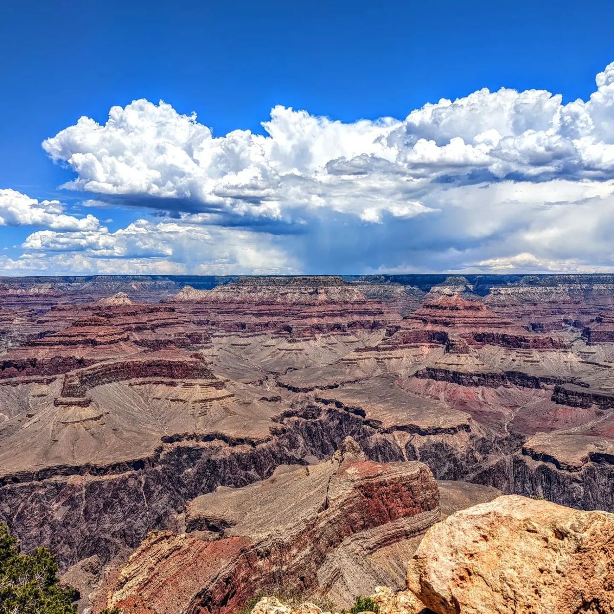 Pima Point dans le South Rim du Grand Canyon