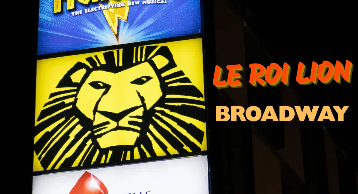 Enseigne officielle de The Lion King devant le Minskoff Theatre à Broadway, New York.